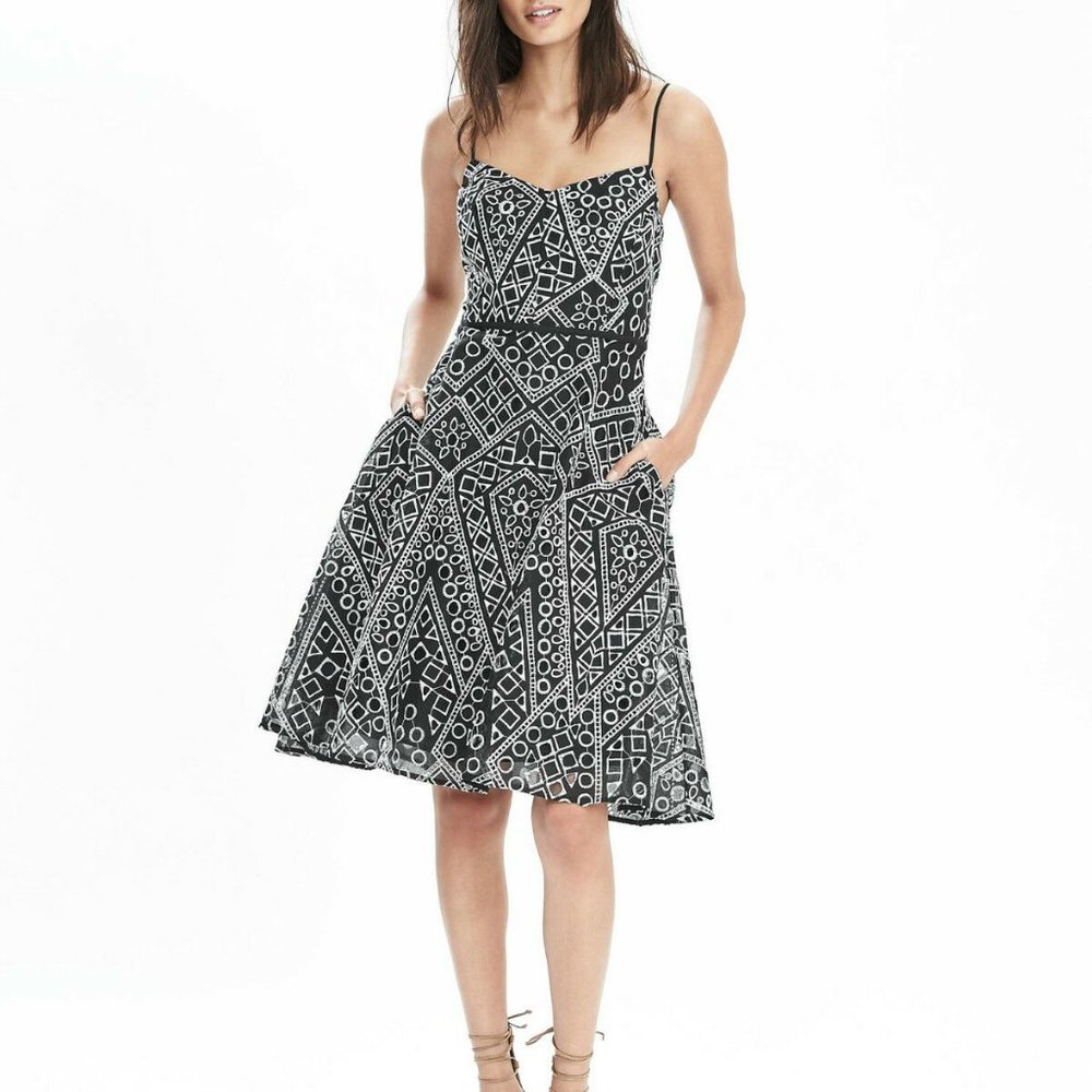 EUC Banana Republic Geo Lace Strappy Dress Size 12 P